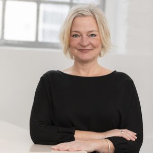 Porträtfoto von Alexandra Kiehnel-Becker